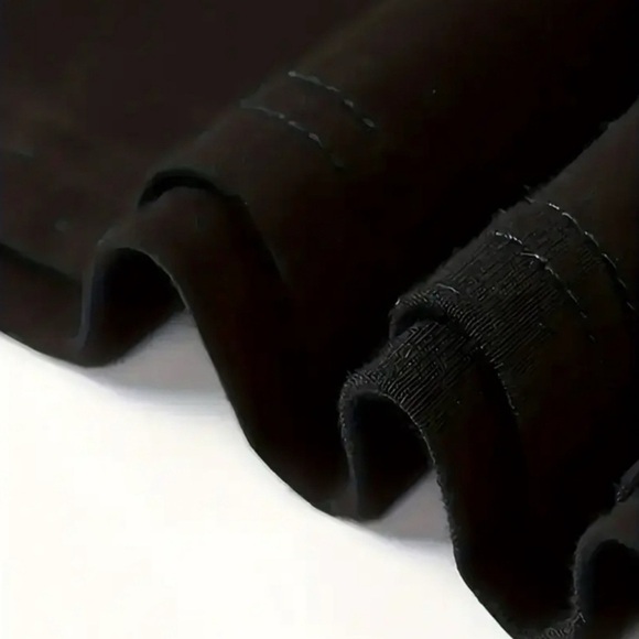 “In a World Where You Can Be Anything: BE KIND” Black Crew Neck T-Shirt, NIP - Picture 2 of 5